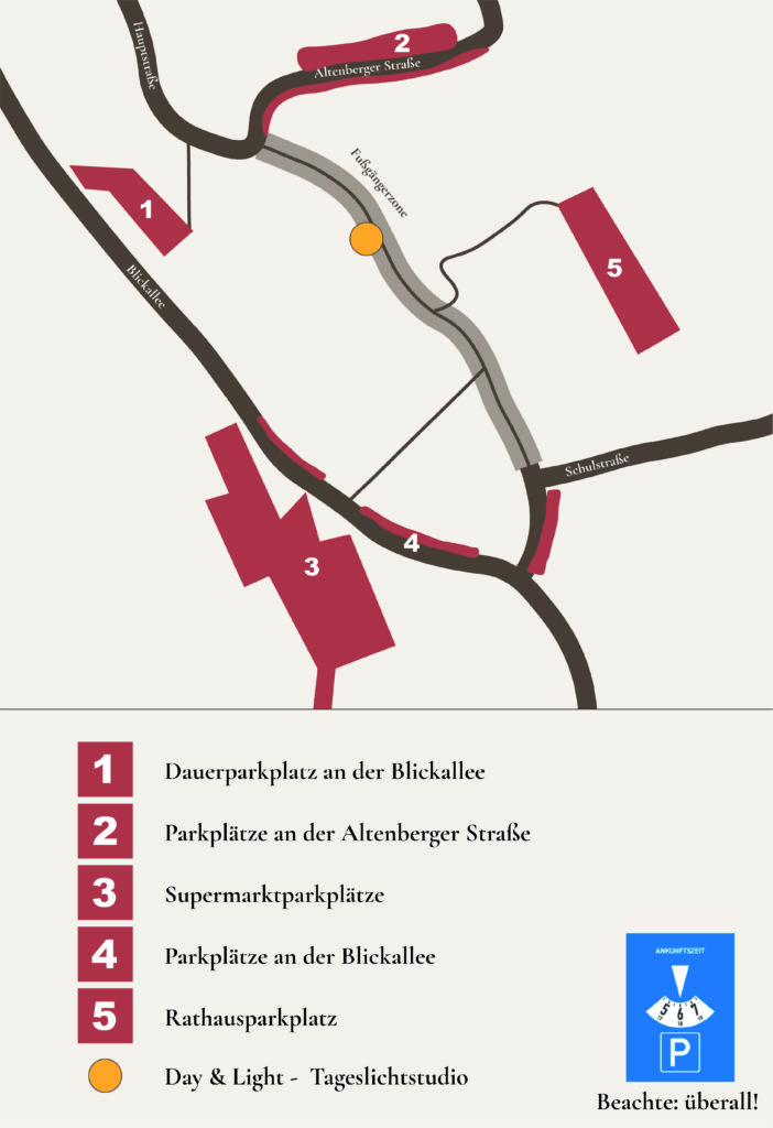 Eine karte mit fünf parkplätzen in der nähe der blickallee und der altenberger straße, die jeweils mit einer nummerierten roten form und einer entsprechenden legende in deutscher sprache gekennzeichnet sind, sowie parkinformationen und einer erinnerung, überall vorsichtig zu sein.